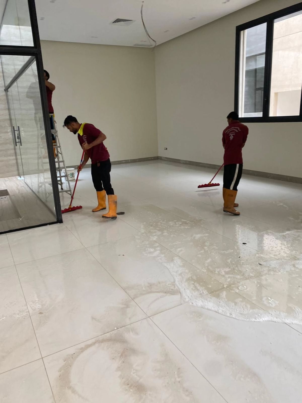 شركة تنظيف بعد التشطيب في الشارقة