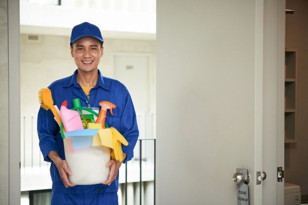 احجز الآن واحصل على أفضل خدمة تنظيف في دبي