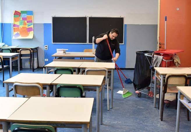 مميزات التعاقد مع شركة تنظيف مدارس