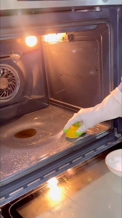 تنظيف الأجهزة والمعدات داخل المطاعم بطريقة آمنة