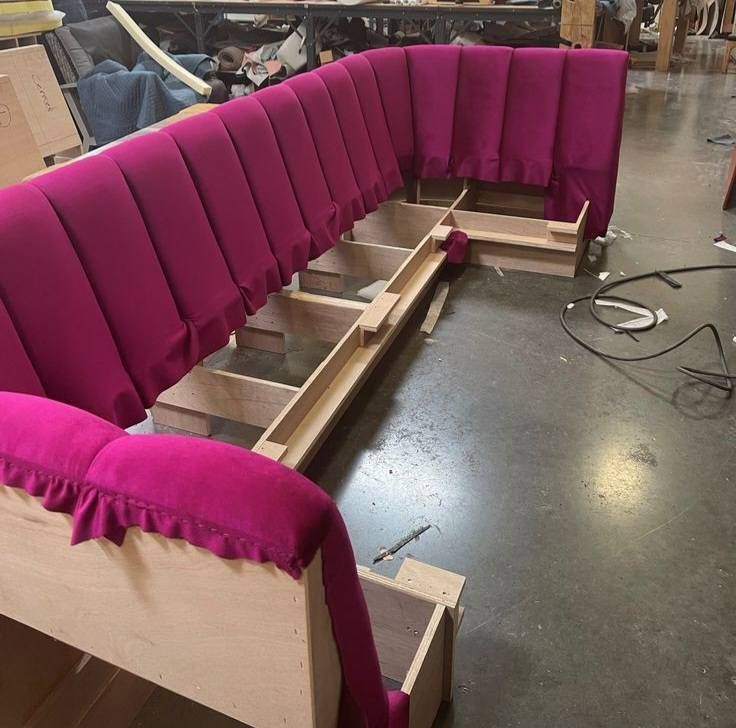 تنجيد الكنب في دبي باحتراف